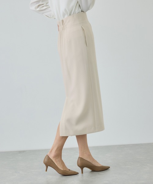 ROPE'（ロペ）の「トリアセダブルクロス ハイウエストタイトスカート/イージーケア・セットアップ対応・26SS（スカート・レディース・ベージュ/ネイビー・36/38/40）」の3枚目の写真