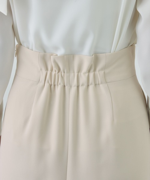 ROPE'（ロペ）の「トリアセダブルクロス ハイウエストタイトスカート/イージーケア・セットアップ対応・26SS（スカート・レディース・ベージュ/ネイビー・36/38/40）」の14枚目の写真