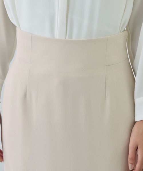 ROPE'（ロペ）の「トリアセダブルクロス ハイウエストタイトスカート/イージーケア・セットアップ対応・26SS（スカート・レディース・ベージュ/ネイビー・36/38/40）」の15枚目の写真