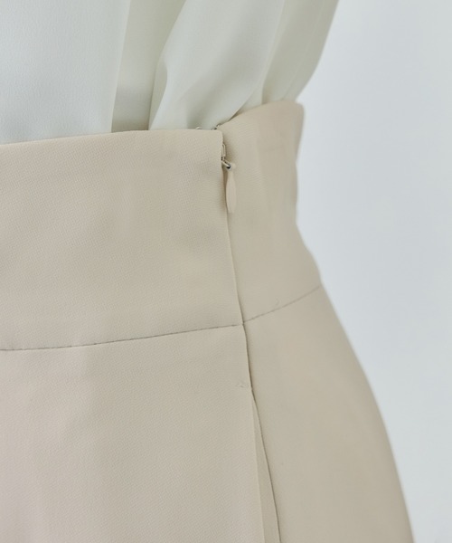 ROPE'（ロペ）の「トリアセダブルクロス ハイウエストタイトスカート/イージーケア・セットアップ対応・26SS（スカート・レディース・ベージュ/ネイビー・36/38/40）」の16枚目の写真