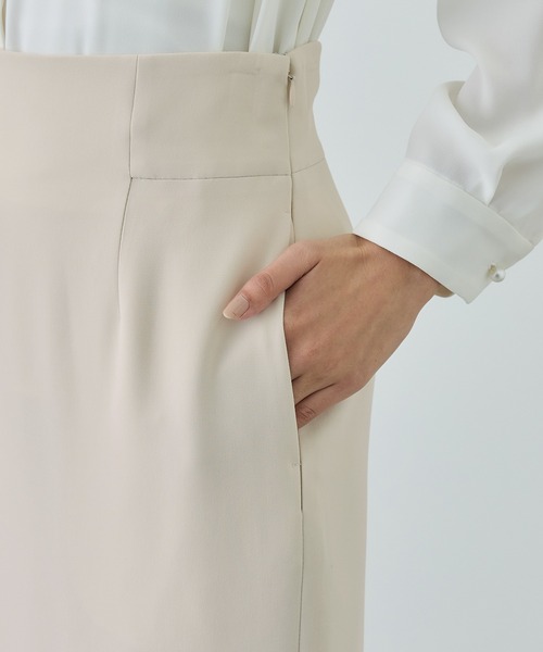 ROPE'（ロペ）の「トリアセダブルクロス ハイウエストタイトスカート/イージーケア・セットアップ対応・26SS（スカート・レディース・ベージュ/ネイビー・36/38/40）」の17枚目の写真