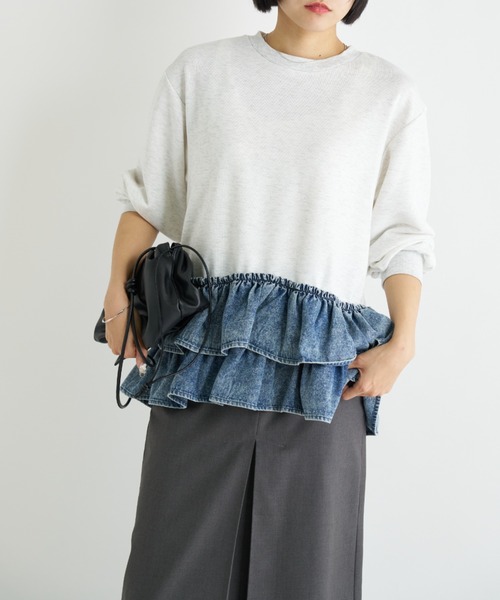 A.D.C.L.（エーディーシーエル）の「デニムフリル切替 裏毛プルオーバー（Tシャツ/カットソー・レディース・ブルー/ブラック・L/M）」の9枚目の写真