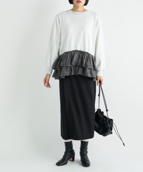 A.D.C.L.（エーディーシーエル）の「デニムフリル切替 裏毛プルオーバー（Tシャツ/カットソー・レディース・ブルー/ブラック・L/M）」の11枚目の写真