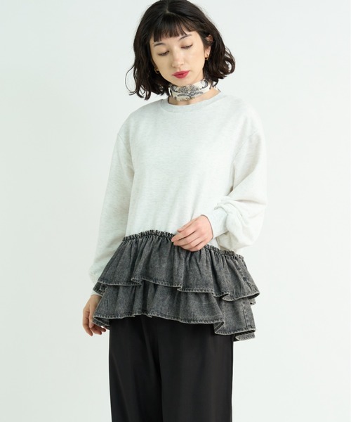 A.D.C.L.（エーディーシーエル）の「デニムフリル切替 裏毛プルオーバー（Tシャツ/カットソー・レディース・ブルー/ブラック・L/M）」の6枚目の写真