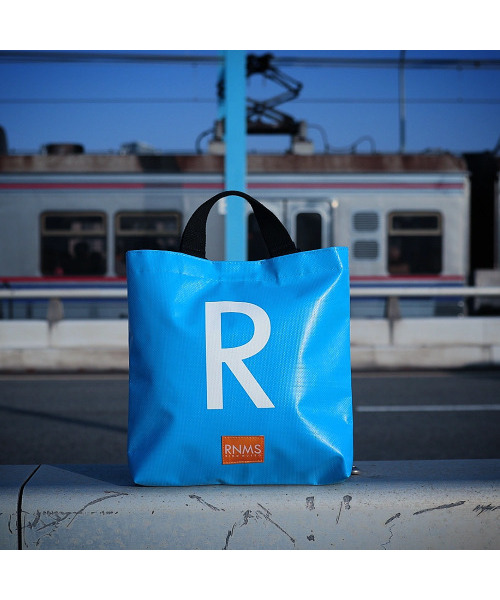 RNMS(アールエヌエムエス)の「R TOTEBAG ケリー(トートバッグ・メンズ・ブラック/パープル/グレー/レッド/イエロー/オレンジ/ブルー/マジェンタ/サファリグリーン/その他・FREE)」の10枚目の写真