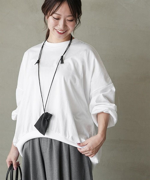 SOLAMONAT(ソラモナ)の「ジェラート天竺 長袖コクーンプルオーバー(Tシャツ/カットソー・レディース・ダークネイビー/グレイッシュベージュ/チャコールグレー/ホワイト/ブラック・FREE)」の10枚目の写真