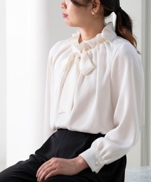 STRAWBERRY-FIELDS（ストロベリーフィールズ）の「スパンサテンワッシャー_フリルリボンブラウス（シャツ/ブラウス・レディース）」