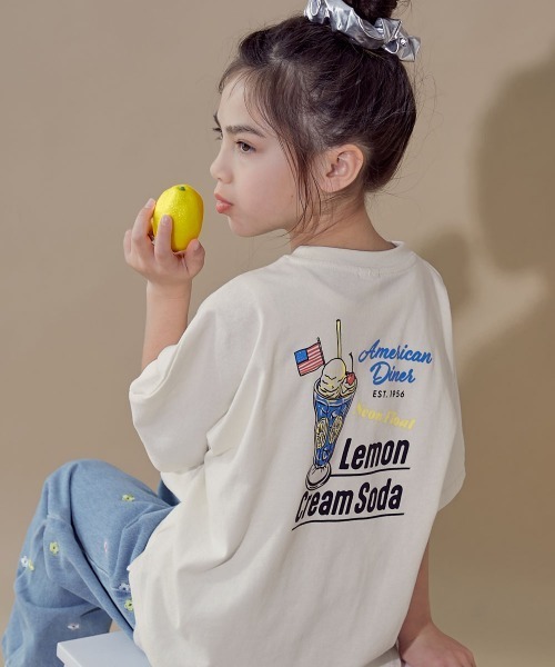 devirock(デビロック)の「綿100% デビラボ スーパーBIGシルエット プリント半袖Tシャツ(Tシャツ/カットソー・キッズ・ホワイト系その他/ブラック系その他4/ホワイト系その他3/ブラック系その他6/ブラック系その他2/グレー系その他/ブルー系その他2/ブルー系その他3/ブラック系その他/ブラック系その他3/ホワイト系その他2/ブラック系その他5/オレンジ系その他/ホワイト系その他4/ブルー系その他/グレー系その他2/グリーン系その他/グレー系その他3/グレー系その他4/ブラック系その他7・100cm/110cm/120cm/130cm/140cm/150cm/160cm)」の3枚目の写真