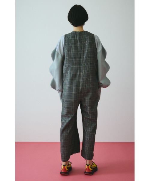 HeRIN.CYE(ヘリンドットサイ)の「Flare tuck all in one フレアタックオールインワン(つなぎ/オールインワン・レディース・ブラック/グレー系その他・36/38)」の11枚目の写真