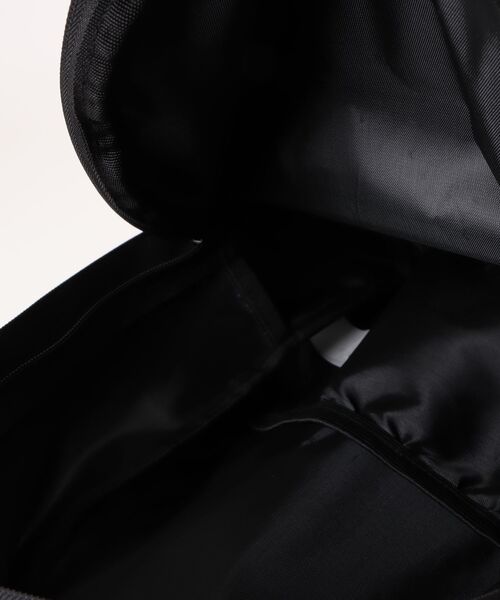 GROOVY COLORS(グルービーカラーズ)の「BUDDY Day Pack(バックパック/リュック・キッズ・ブラック・FREE)」の4枚目の写真