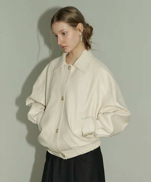 SO IR(ソイール)の「VEGAN LEATHER JUMPER - CREAM(ライダースジャケット・レディース・その他・FREE)」の2枚目の写真