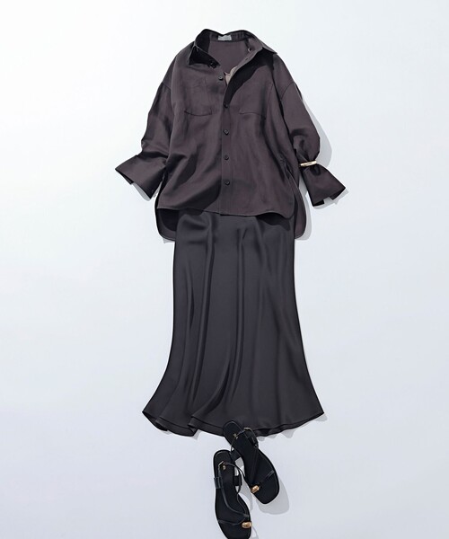 uncrave(アンクレイヴ)の「リヨセルライトリネン BIGシャツ(シャツ/ブラウス・レディース・ダークブラウン系/ベージュ系・FREE/1)」の12枚目の写真
