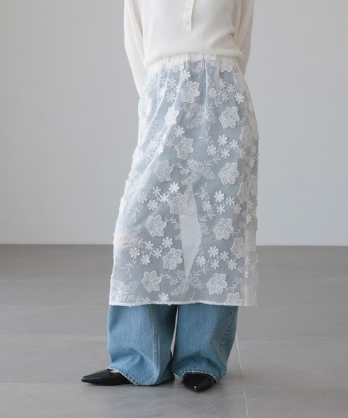 LOWRYS FARM(ローリーズファーム)の「レースレイヤードスカート 646681(スカート・レディース・ブラック/アイボリー・FREE)」の2枚目の写真