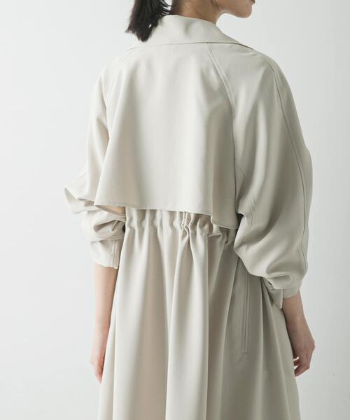 URBAN RESEARCH（アーバンリサーチ）の「『撥水/UVカット』ドロストトレンチコート（トレンチコート・レディース・ライトグレー/ブラック/ベージュ・38/36）」の12枚目の写真