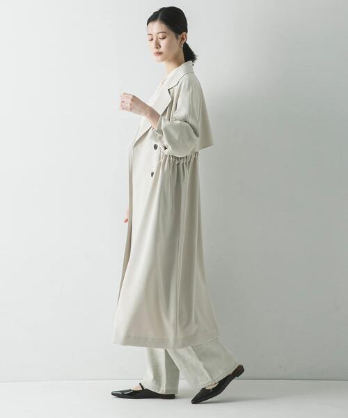 URBAN RESEARCH（アーバンリサーチ）の「『撥水/UVカット』ドロストトレンチコート（トレンチコート・レディース・ライトグレー/ブラック/ベージュ・38/36）」の17枚目の写真