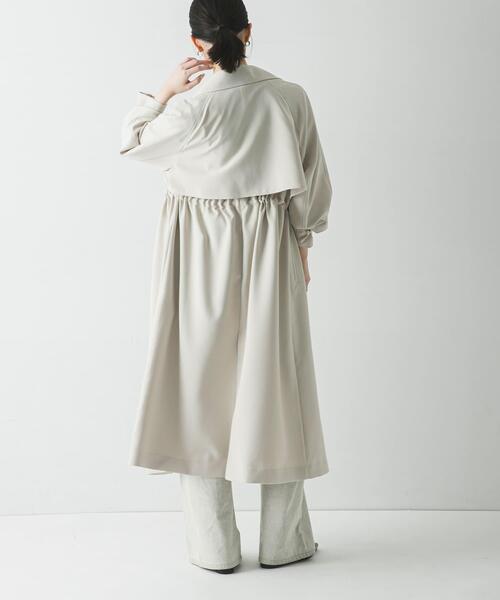 URBAN RESEARCH（アーバンリサーチ）の「『撥水/UVカット』ドロストトレンチコート（トレンチコート・レディース・ライトグレー/ブラック/ベージュ・38/36）」の19枚目の写真