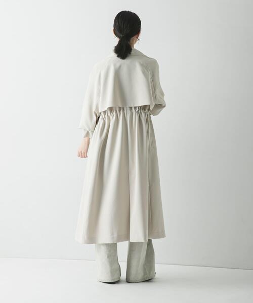 URBAN RESEARCH（アーバンリサーチ）の「『撥水/UVカット』ドロストトレンチコート（トレンチコート・レディース・ライトグレー/ブラック/ベージュ・38/36）」の20枚目の写真