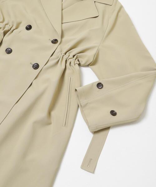 URBAN RESEARCH(アーバンリサーチ)の「『撥水/UVカット』ドロストトレンチコート(トレンチコート・レディース・ライトグレー/ブラック/ベージュ・38/36)」の14枚目の写真