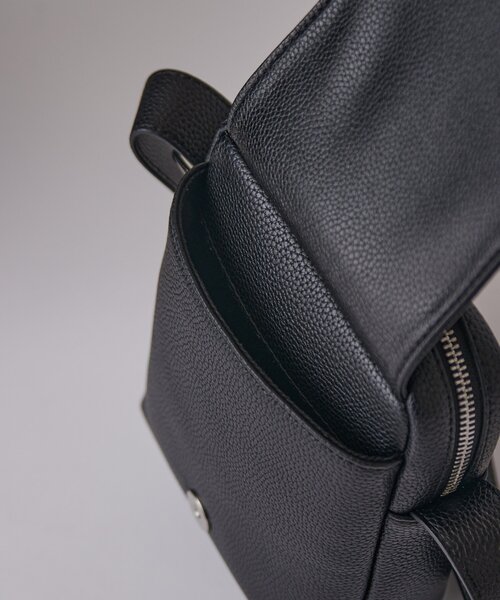 Lui's(ルイス)の「レザーフラップバッグS(ショルダーバッグ・メンズ・ブラック・FREE)」の13枚目の写真