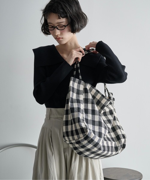 THE YOn（ザヨン）の「ギンガムチェックビッグトート（トートバッグ・レディース・ブルー/ブラック・FREE）」の15枚目の写真