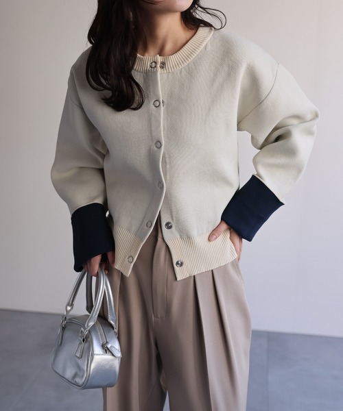 ap retro（アプレトロ）の「バイカラーニットカーディガン（カーディガン/ボレロ・レディース・チャコール/アイボリー/ブラック/グレー・FREE）」の2枚目の写真