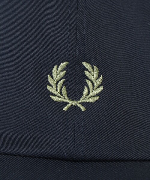 FRED PERRY(フレッドペリー)の「【別注】FRED PERRY / Twill Cap(キャップ・メンズ・ネイビー/ブラック・ONE SIZE)」の7枚目の写真