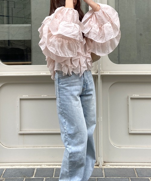mic by Olu.（ミックバイオルドット）の「＜ ZOZOTOWN限定 ＞ラッフルシアーブラウス（シャツ/ブラウス・レディース・ピンク/オフホワイト・FREE）」の4枚目の写真