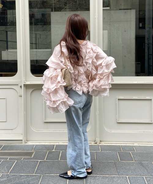 mic by Olu.（ミックバイオルドット）の「＜ ZOZOTOWN限定 ＞ラッフルシアーブラウス（シャツ/ブラウス・レディース・ピンク/オフホワイト・FREE）」の6枚目の写真