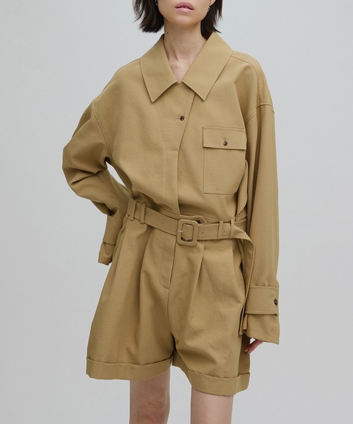 Ameri(アメリ)の「TRENCH LIKE SHORT ROMPERS(つなぎ/オールインワン・レディース・ベージュ/ネイビー・SMALL/MEDIUM)」の9枚目の写真