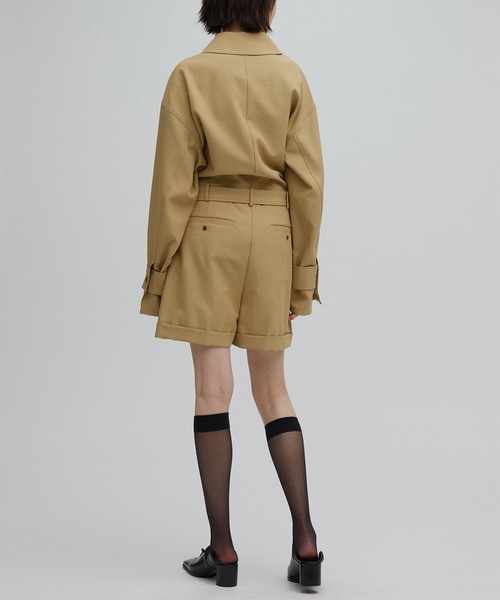 Ameri(アメリ)の「TRENCH LIKE SHORT ROMPERS(つなぎ/オールインワン・レディース・ベージュ/ネイビー・SMALL/MEDIUM)」の12枚目の写真