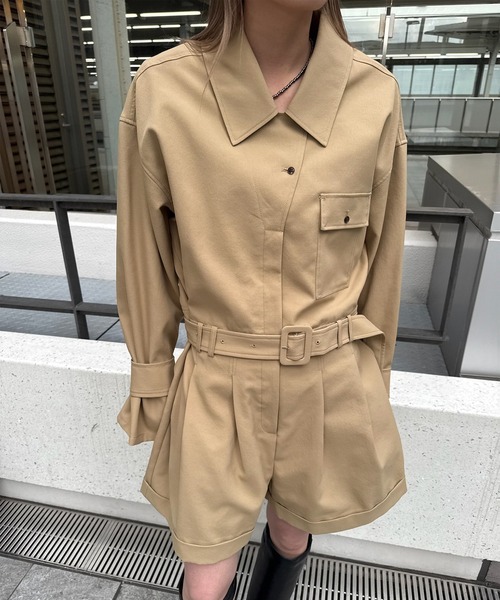 Ameri(アメリ)の「TRENCH LIKE SHORT ROMPERS(つなぎ/オールインワン・レディース・ベージュ/ネイビー・SMALL/MEDIUM)」の17枚目の写真