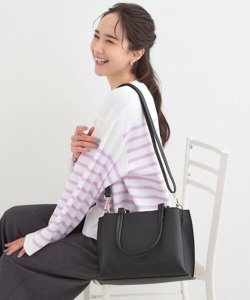 SHOO・LA・RUE（シューラルー）の「【軽量／2WAY】ふわっと軽いトートバッグ（トートバッグ・レディース・グレー/ブラック/ピンク系/ベージュ系4・00）」の2枚目の写真