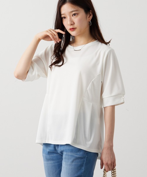 BELLUNA PLUS（ベルーナ）の「ジョーゼット素材タック使いＴブラウス（シャツ/ブラウス・レディース・サックスブルー/ピンク/オフホワイト/ネイビー/ストライプ・MEDIUM/LARGE/X-LARGE）」の2枚目の写真