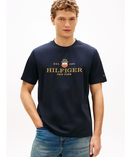 TOMMY HILFIGER（トミーヒルフィガー）の「ICON GRAPHIC TEE（Tシャツ/カットソー・メンズ・ホワイト/マルチ/グレー/ブルー・MEDIUM/LARGE/SMALL/X-LARGE）」の4枚目の写真