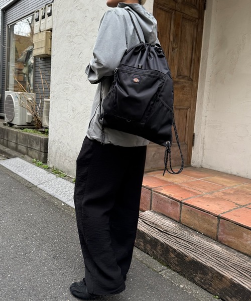 Dickies(ディッキーズ)の「【Dickies】ATHLETIC KNAPSACK/ディッキーズ アスレチック ナップサック(バックパック/リュック・メンズ・グレー/ネイビー/ベージュ/ブラック・FREE)」の19枚目の写真