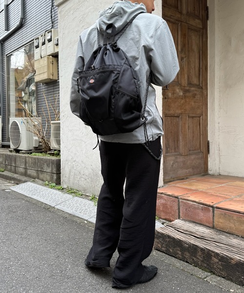 Dickies(ディッキーズ)の「【Dickies】ATHLETIC KNAPSACK/ディッキーズ アスレチック ナップサック(バックパック/リュック・メンズ・グレー/ネイビー/ベージュ/ブラック・FREE)」の18枚目の写真