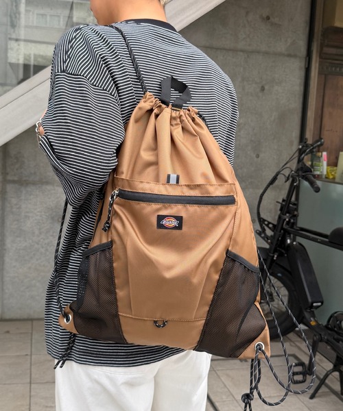 Dickies(ディッキーズ)の「【Dickies】ATHLETIC KNAPSACK/ディッキーズ アスレチック ナップサック(バックパック/リュック・メンズ・グレー/ネイビー/ベージュ/ブラック・FREE)」の9枚目の写真