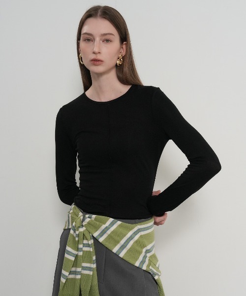 GENERAL IDEA(ジェネラルアイデア)の「【GENERAL IDEA】テンセルラウンドネックピンタックTシャツ / TENCEL ROUND NECK PINTUCK T-SHIRTS(Tシャツ/カットソー・レディース・ライトグレー/ネイビー/グリーン/ラベンダー/レモンイエロー/ピンク/ホワイト/ブラック・XL/L/M/S)」の3枚目の写真