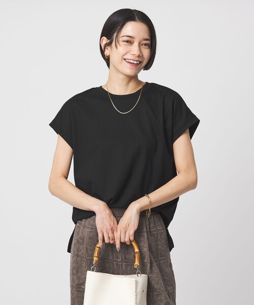green label relaxing（グリーンレーベルリラクシング）の「グロッシー フレンチスリーブ Tシャツ 制菌（Tシャツ/カットソー・レディース・その他3/その他1/その他2/オフホワイト/ブラック・40/38）」の19枚目の写真