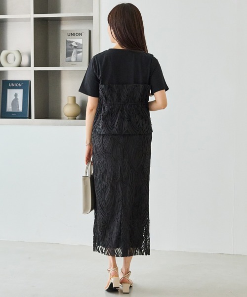 LAVEANGE(ラビアンジェ)の「バテンレースビスチェプルオーバー|セットアップ対応/大人フェミニン/レーストップス/ペプラムシルエット/着映え/異素材ドッキン(Tシャツ/カットソー・レディース・オフホワイト/ブラック・M/LL/3L/4L/5L)」の13枚目の写真