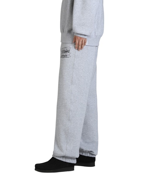 CITY COUNTRY CITY（シティーカントリーシティー）の「CITY COUNTRY CITY / シティー カントリー シティー：CITY COUNTRY CITY x AVIREX_SWEATPANTS：CCC-253P003[WAX]（スウェットパンツ・メンズ・グレー・L/XL/M）」の9枚目の写真