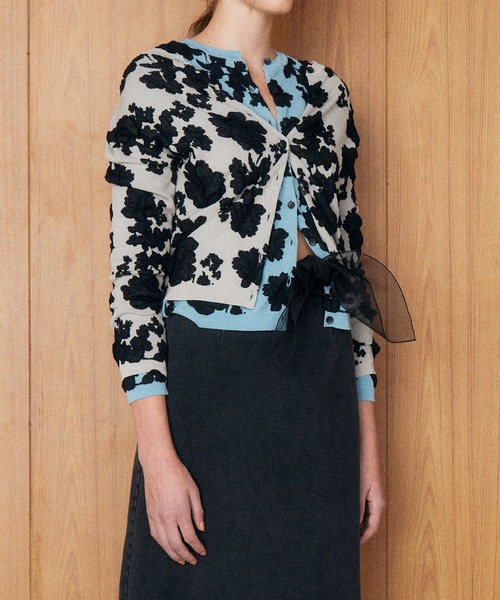LE CIEL BLEU(ルシェルブルー)の「フラワージャカードカーディガン / Flower Jacquard Cardigan(ニット/セーター・レディース・ライトグリーン/ライトグレー/ライトブルー・36)」の7枚目の写真