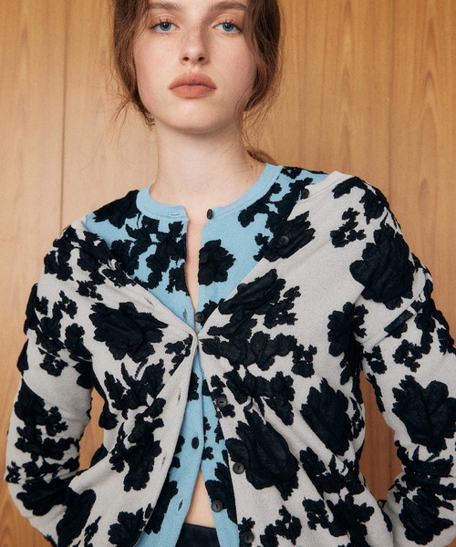 LE CIEL BLEU(ルシェルブルー)の「フラワージャカードカーディガン / Flower Jacquard Cardigan(ニット/セーター・レディース・ライトグリーン/ライトグレー/ライトブルー・36)」の4枚目の写真