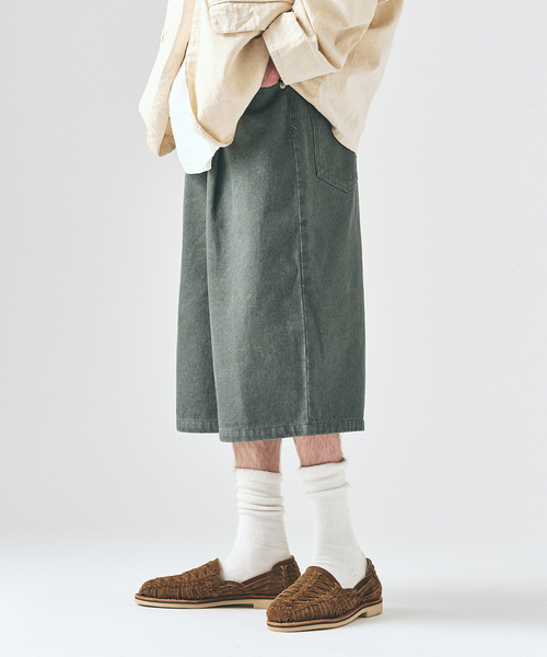 417 EDIFICE（フォーワンセブンエディフィス）の「デニムワイドショーツ（デニムパンツ・メンズ・チャコールグレー/ネイビー/レンガ/ブラック・LARGE/MEDIUM）」の12枚目の写真