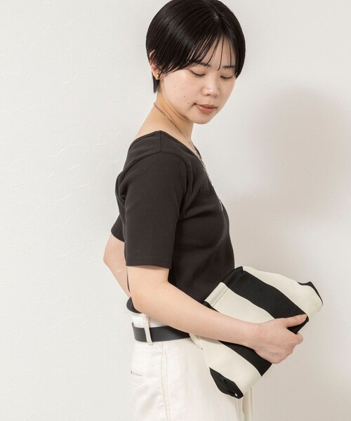 Rie Miller（リエミラー）の「ウォッシャブルアシンメトリー2WAYリブTシャツ（Tシャツ/カットソー・レディース・ホワイト/ベージュ/チャコールグレー・38）」の15枚目の写真