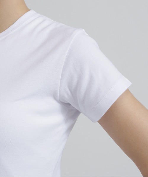 AVIREX(アヴィレックス)の「《AVIREX×HELLO KITTY》SHORT SLEEVE T-SHIRT(Tシャツ/カットソー・レディース・オフホワイト/ブラック・S/M)」の3枚目の写真
