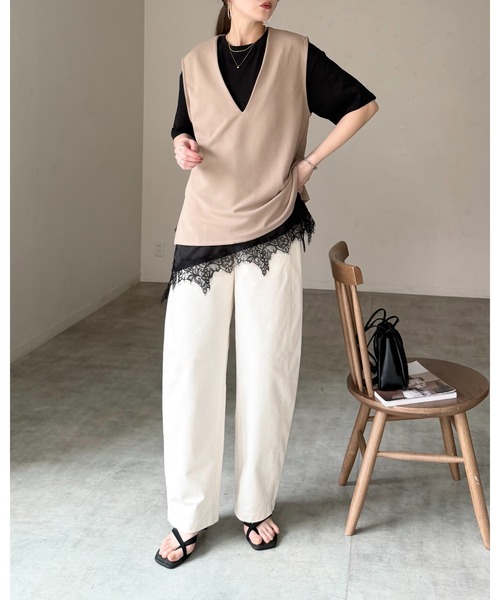 She's Closet(シーズクローゼット)の「アシンメトリー 裾サテンレース ドッキング 半袖Tシャツ レイヤード インナー トップス(Tシャツ/カットソー・レディース・ブラック/ホワイト・FREE)」の9枚目の写真