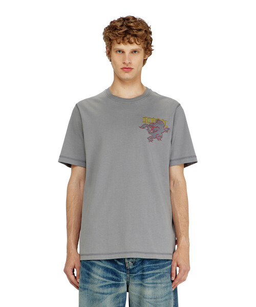 DIESEL(ディーゼル)の「メンズ Tシャツ T-ADJUST-NOTCH(Tシャツ/カットソー・メンズ・ホワイト系その他/グレー系その他・LARGE/MEDIUM/X-LARGE/X-SMALL/XX-LARGE/SMALL/XXX-LARGE)」の9枚目の写真