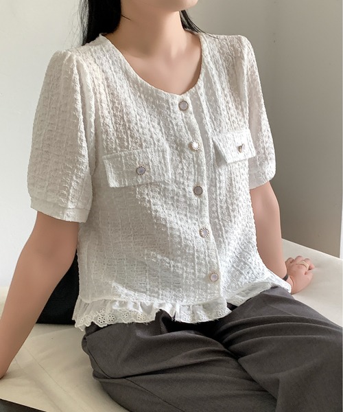 Maison Calme(メゾンカルム)の「【26年春夏新作】レースヘムふくれジャガード半袖ブラウス 裾レース(シャツ/ブラウス・レディース・ホワイト/ブルー・F)」の18枚目の写真