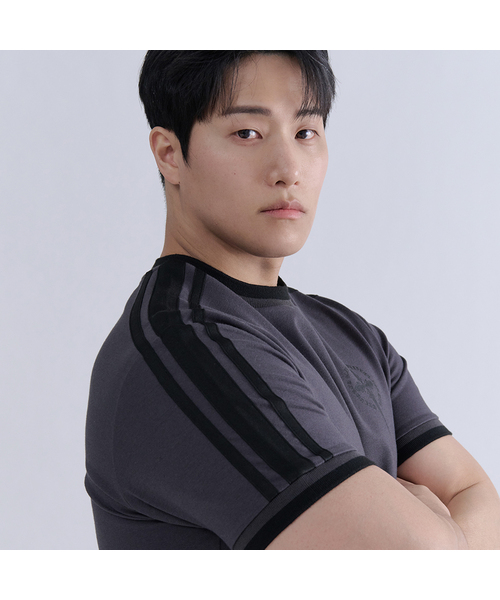 NINEZ（ナインゼット）の「ツートンリップサッカーヘビーメッシュマッスルフィットTシャツ (3color)（Tシャツ/カットソー・メンズ・ホワイト/ブラック/チャコール・MEDIUM/LARGE/X-LARGE/2XL）」の3枚目の写真